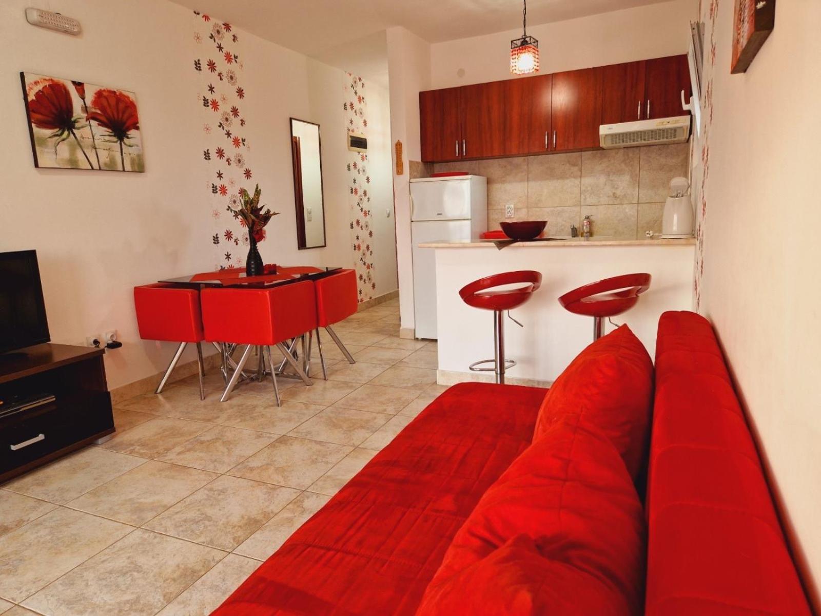 Vila Natalia Петровац Экстерьер фото